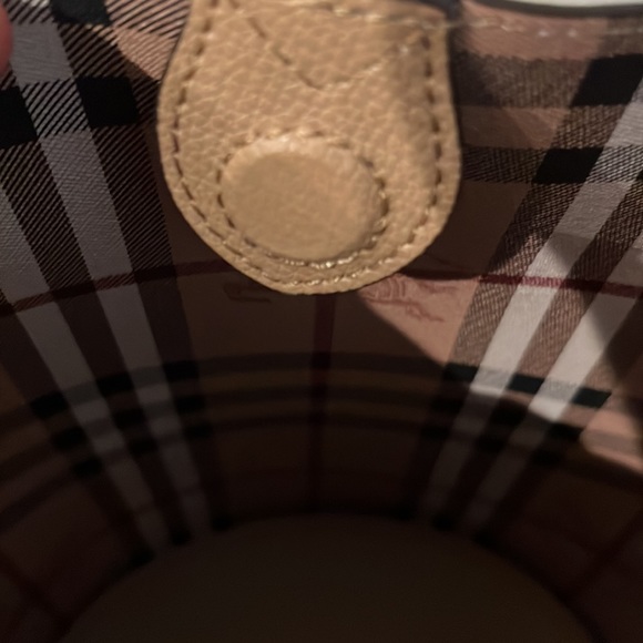 Authentic Burberry bucket bag , sm Lorne Camel - Picture 2 of 10